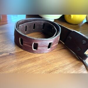 **VINTAGE** Gen Cowhide Leather Belt - Solid - I believe this belt is homemade